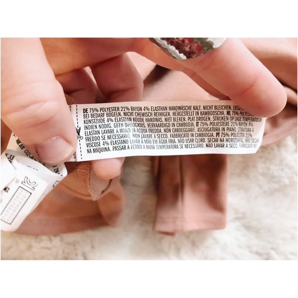 EUC Forever 21 Dusty Rose Peplum Top Size Medium - Picture 11 of 12